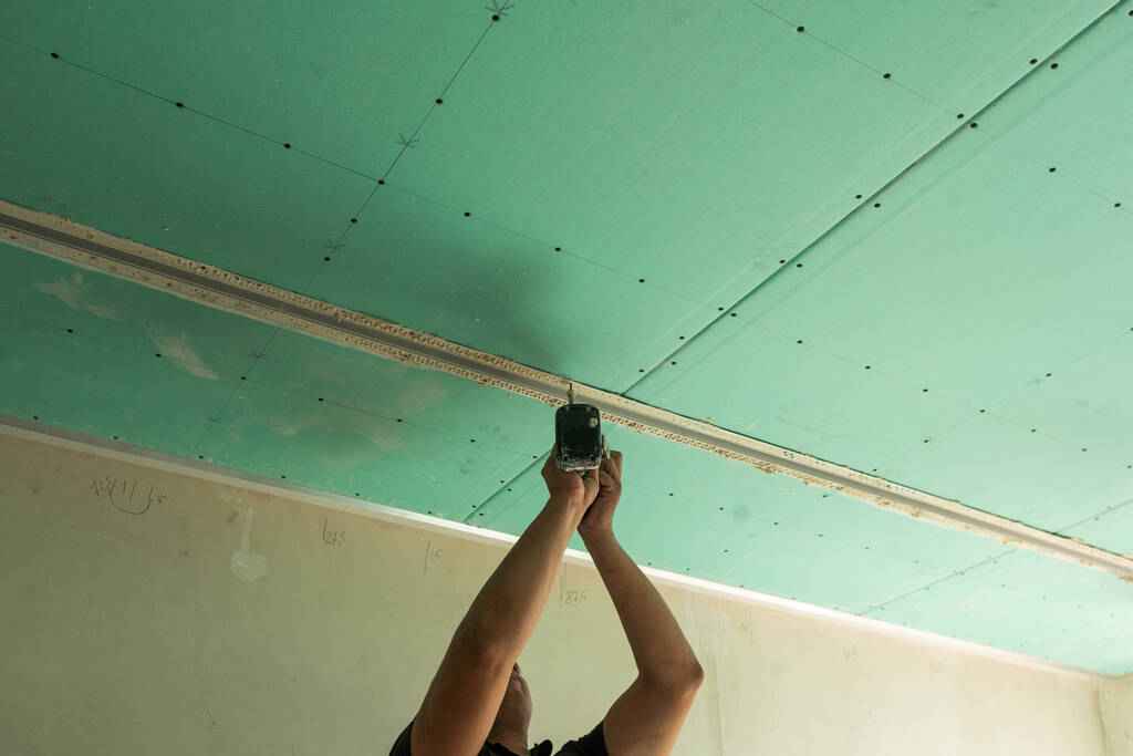 Szakszerű gipszkarton szerelés és álmennyezet építés egy budapesti lakásfelújítás során – Lakásfelújítás ötletek és minőségi generálkivitelezés 2026-ban a Lakásfelújítás Bízd Ránk kivitelezőjétől.